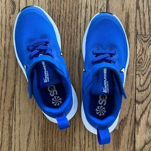 Nike Starrunner kid’s sneakers